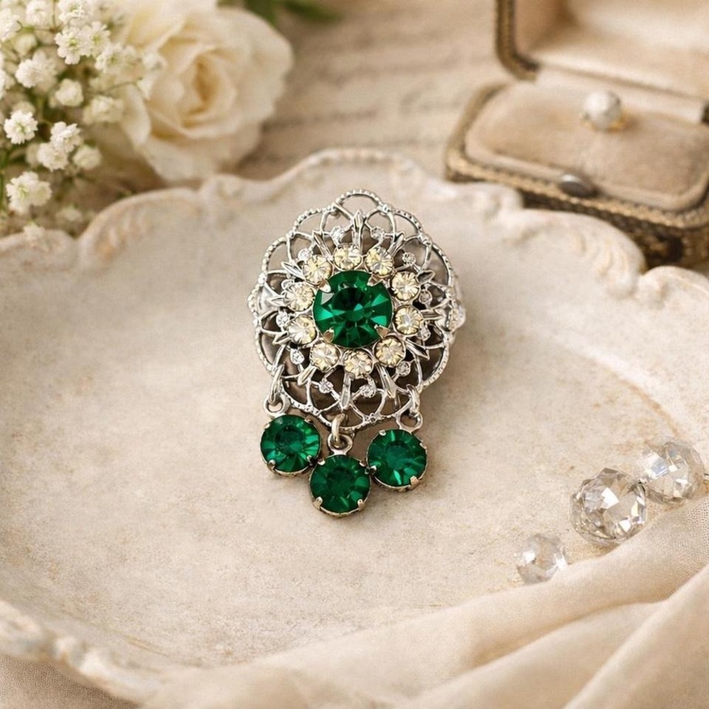 Sarah Coventry Silver Tone Brooch Green Dangling‎ Rhinestone Ornate Floral MCM